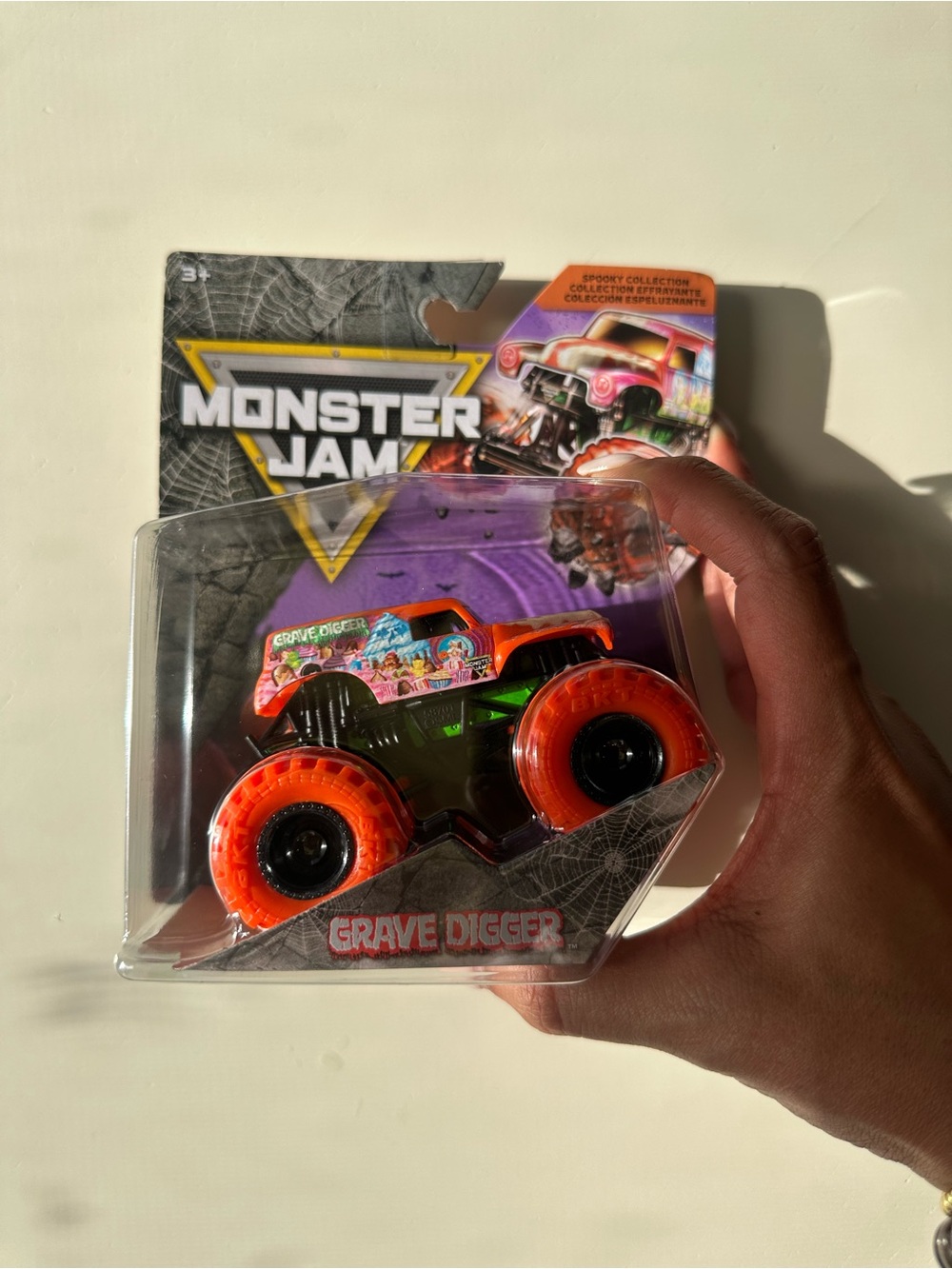 🎃 Grave Digger Monster Truck – Halloween Edition 👻